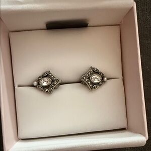 Elegant retro clip on Earrings
